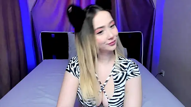 AriaSugar online show from 02/13/25, 04:11