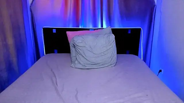 AriaSugar online show from 03/10/25, 06:49