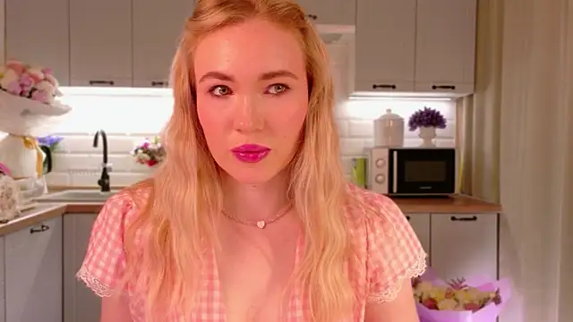 Veronika Mitchel online show from 11/29/25, 03:04