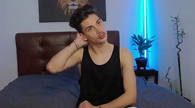 Snapshot of DanielCrush1 chatting on 01/11/25, 02:36 DanielCrush1 online show from 01/11/25, 02:36