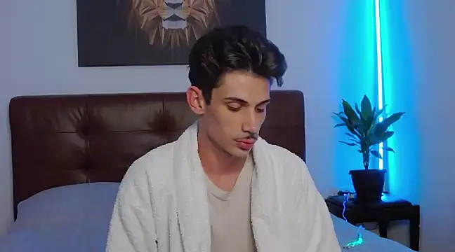 Snapshot of DanielCrush1 chatting on 01/31/25, 05:42 DanielCrush1 online show from 01/31/25, 05:42