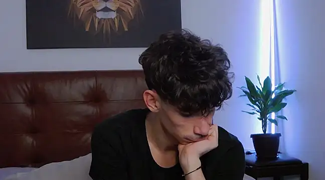 Snapshot of DanielCrush1 chatting on 02/15/25, 06:55 DanielCrush1 online show from 02/15/25, 06:55