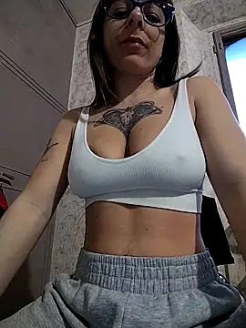 Snapshot of BoccadiFata chatting on 02/26/26, 06:56 BoccadiFata online show from 02/26/26, 06:56