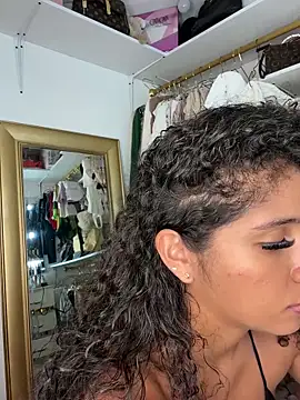 stormyy  online show from 03/19/25, 07:49