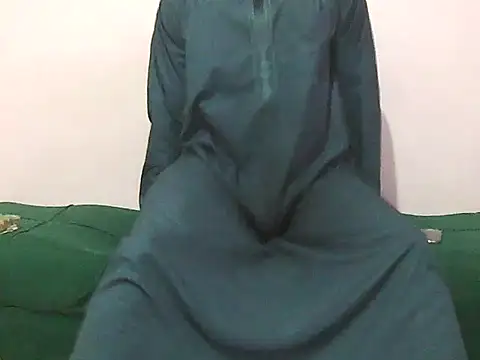 Snapshot of foxsanSs chatting on 01/05/26, 11:19 foxsanSs online show from 01/05/26, 11:19