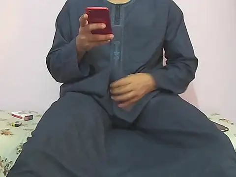 Snapshot of foxsanSs chatting on 03/13/26, 12:01 foxsanSs online show from 03/13/26, 12:01