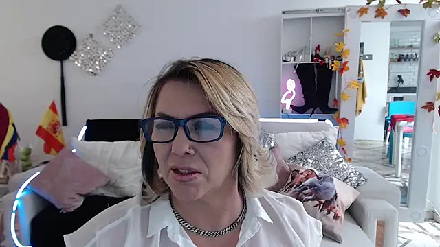 Myrnasexxx online show from 02/01/25, 05:58