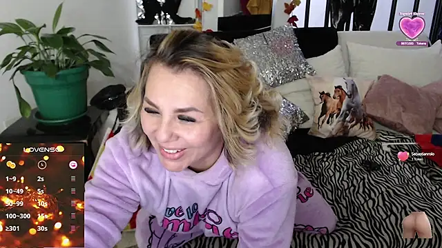 Myrnasexxx online show from 02/09/25, 11:25