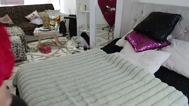 Myrnasexxx online show from 04/25/26, 10:40