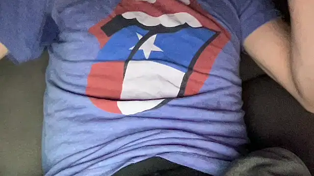 Snapshot of cv2521@xh chatting on 06/24/26, 03:05 cv2521xh online show from 06/24/26, 03:05