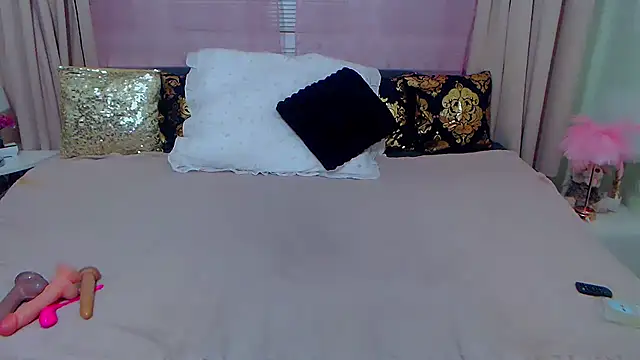 BustyVicky online show from 12/18/24, 10:35