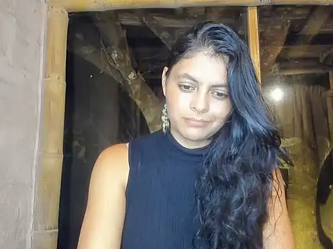 Snapshot of Amatista_amethyst chatting on 04/14/26, 02:50 Amatista amethyst online show from 04/14/26, 02:50