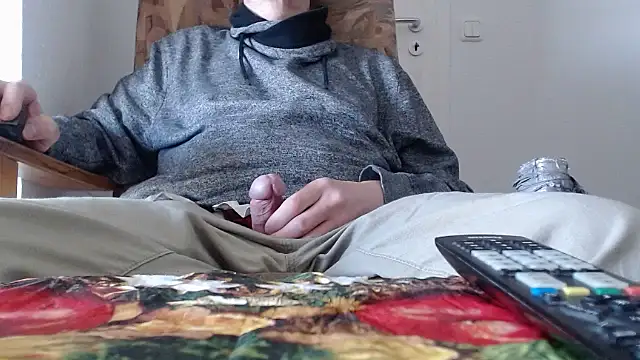 Cordt27 online show from 04/28/26, 04:12