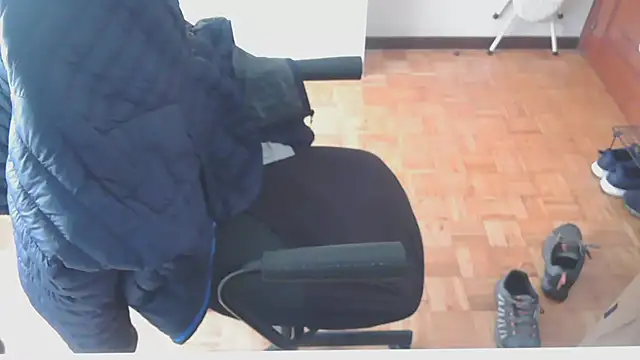 mikeyhotbear online show from 11/04/25, 10:14