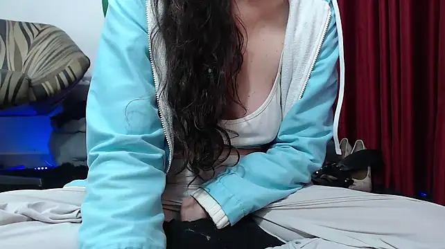 Snapshot of LaraFantasy chatting on 09/20/25, 09:54 LaraFantasy online show from 09/20/25, 09:54