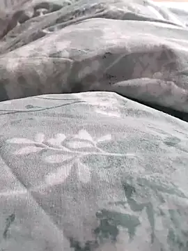 Snapshot of Elixire1 chatting on 02/16/25, 06:21 Elixire1 online show from 02/16/25, 06:21