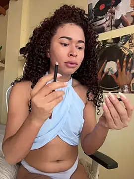 GabriSaenz online show from 05/01/26, 01:37