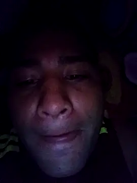 Snapshot of EISONREINA11 chatting on 09/22/25, 01:02 EISONREINA11 online show from 09/22/25, 01:02