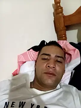 Snapshot of EISONREINA11 chatting on 09/28/25, 02:55 EISONREINA11 online show from 09/28/25, 02:55