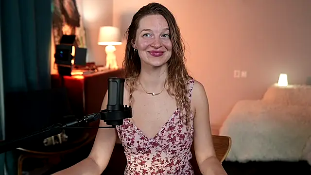 Snapshot of Special___ chatting on 03/07/25, 03:28 Special    online show from 03/07/25, 03:28