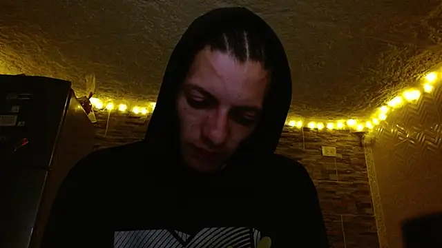 Snapshot of omar_alurba chatting on 01/06/26, 12:03 omar alurba online show from 01/06/26, 12:03