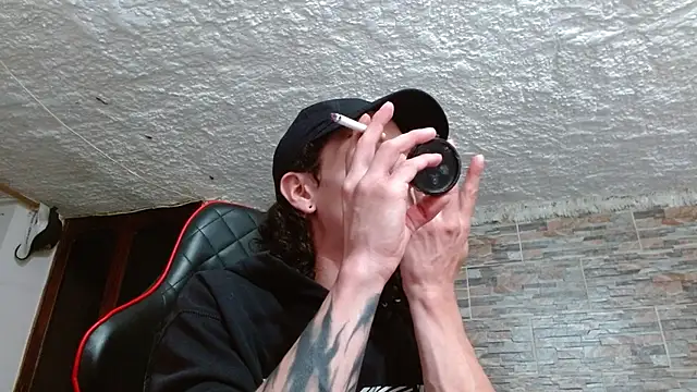 Snapshot of omar_alurba chatting on 01/11/26, 08:03 omar alurba online show from 01/11/26, 08:03