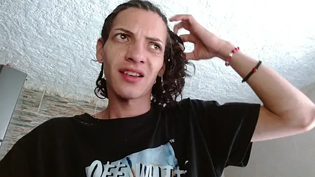 Snapshot of omar_alurba chatting on 02/06/26, 09:18 omar alurba online show from 02/06/26, 09:18