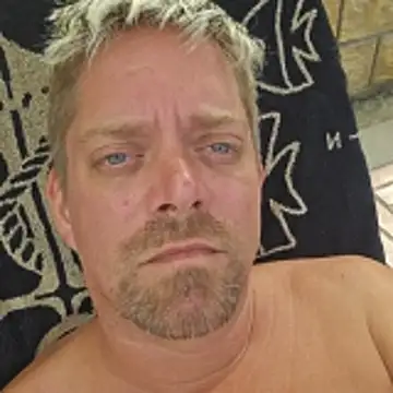 Trucker Hunter online show from 10/25/25, 10:23