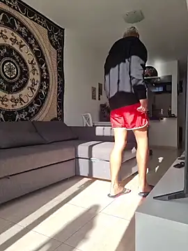 Snapshot of Trucker_Hunter chatting on 02/05/26, 10:09 Trucker Hunter online show from 02/05/26, 10:09