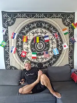 Snapshot of Trucker_Hunter chatting on 06/20/26, 04:21 Trucker Hunter online show from 06/20/26, 04:21