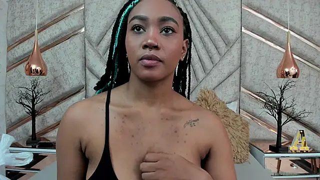 AgataRinaldi online show from 12/04/25, 11:24