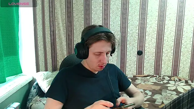 darienlarge online show from 11/19/25, 10:04