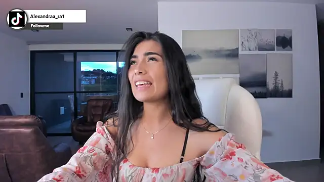 Snapshot of Alexandra_ra chatting on 06/23/26, 11:14 Alexandra ra online show from 06/23/26, 11:14