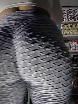 sammyqueenx21 online show from 02/19/25, 10:34