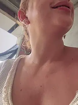 sammyqueenx21 online show from 03/20/25, 09:24