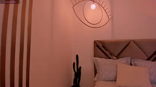 ErikaBenz  online show from 03/14/26, 12:10