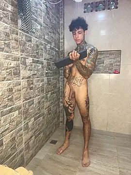 Snapshot of Aron_ford chatting on 11/29/25, 09:40 Aron ford online show from 11/29/25, 09:40