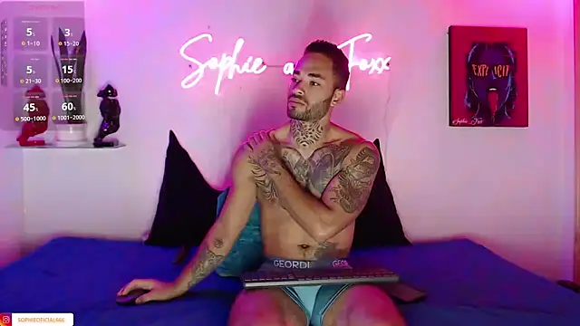 SophieFoxx17 online show from 03/04/25, 01:12