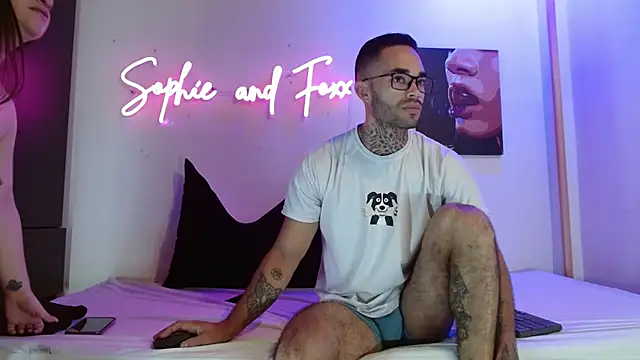 SophieFoxx17 online show from 07/02/26, 12:00