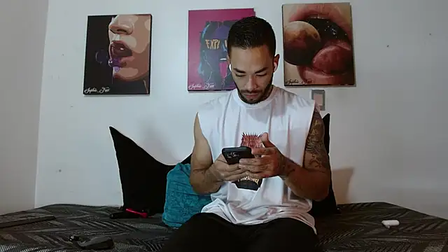 SophieFoxx17 online show from 07/23/26, 12:14