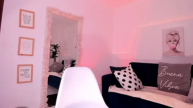 barbie es online show from 02/22/25, 09:04