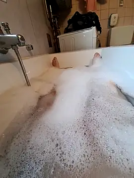 Snapshot of toeloverlive chatting on 10/06/25, 08:34 toeloverlive online show from 10/06/25, 08:34