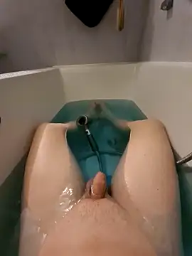 Snapshot of toeloverlive chatting on 04/05/26, 07:11 toeloverlive online show from 04/05/26, 07:11