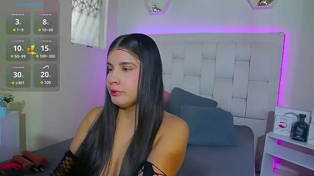 shanakendall online show from 10/18/25, 02:18