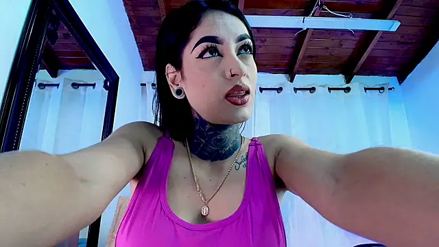 danna berlin  online show from 03/05/25, 07:17