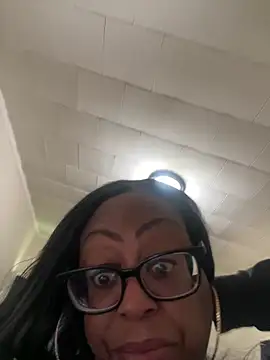 Goddesskarisma online show from 12/17/25, 08:04