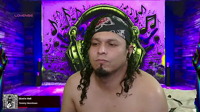 chino roz online show from 03/15/25, 07:42