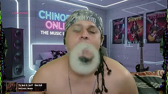 chino roz online show from 10/10/25, 07:29