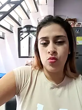 Latina sexy1 online show from 03/05/25, 06:34