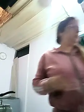 Latina sexy1 online show from 03/12/25, 01:19